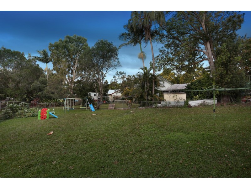 13 Beerburrum Road, Beerburrum QLD 4517