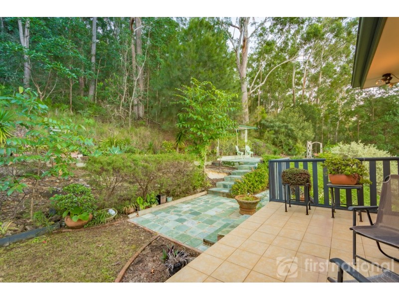 7 Knowles Place, Glass House Mountains QLD 4518