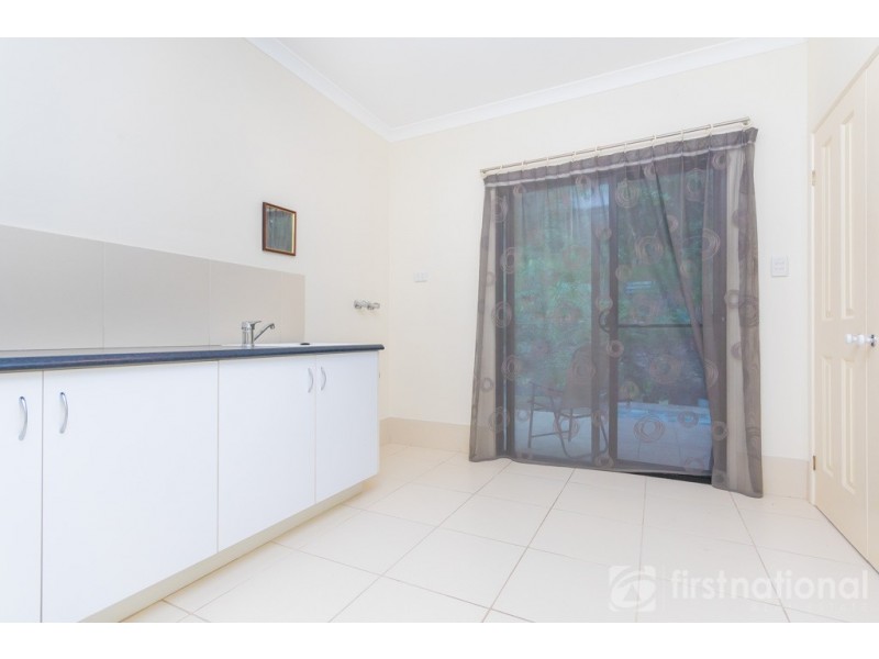 7 Knowles Place, Glass House Mountains QLD 4518