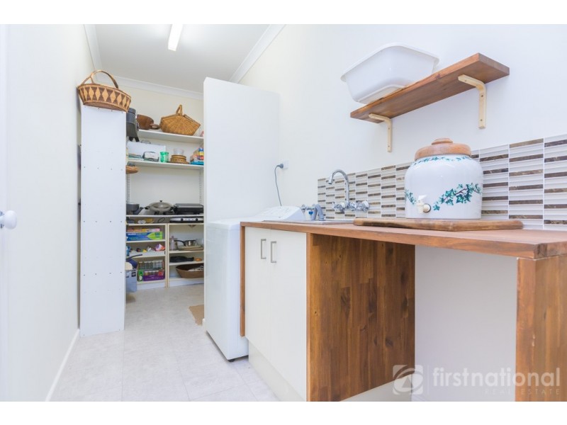 7 Knowles Place, Glass House Mountains QLD 4518