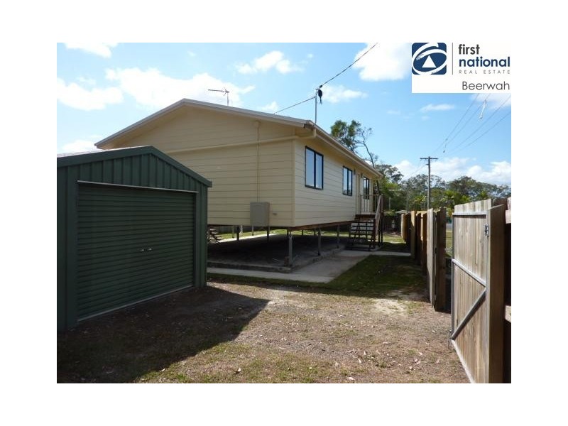 39 Beerwah Parade, Beerwah QLD 4519