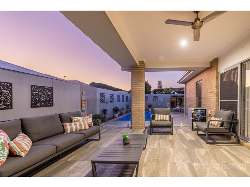 62 Clark Ave, Glass House Mountains QLD 4518