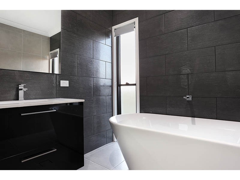 22 Pinnacles Drive, Glass House Mountains QLD 4518