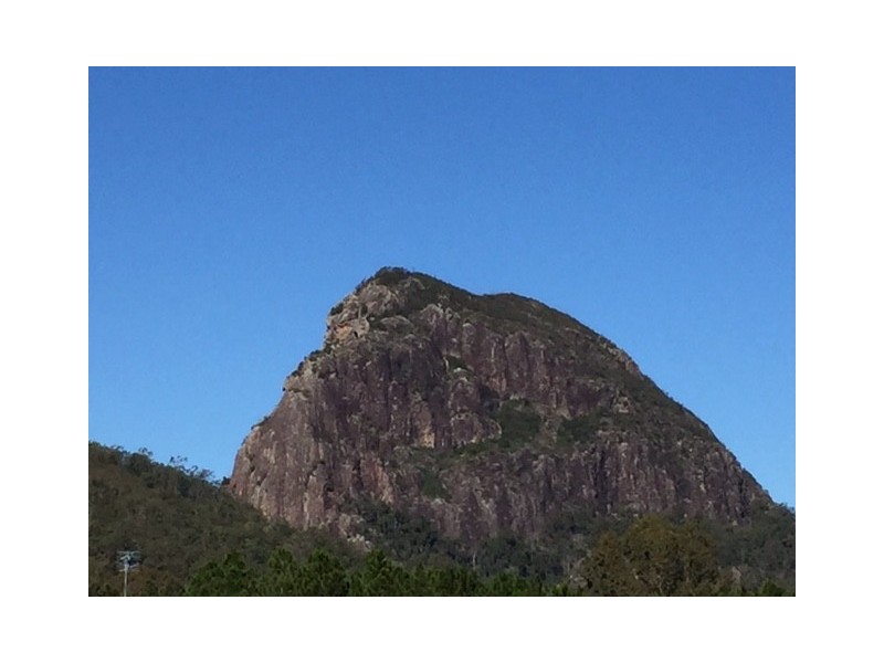 22 Pinnacles Drive, Glass House Mountains QLD 4518