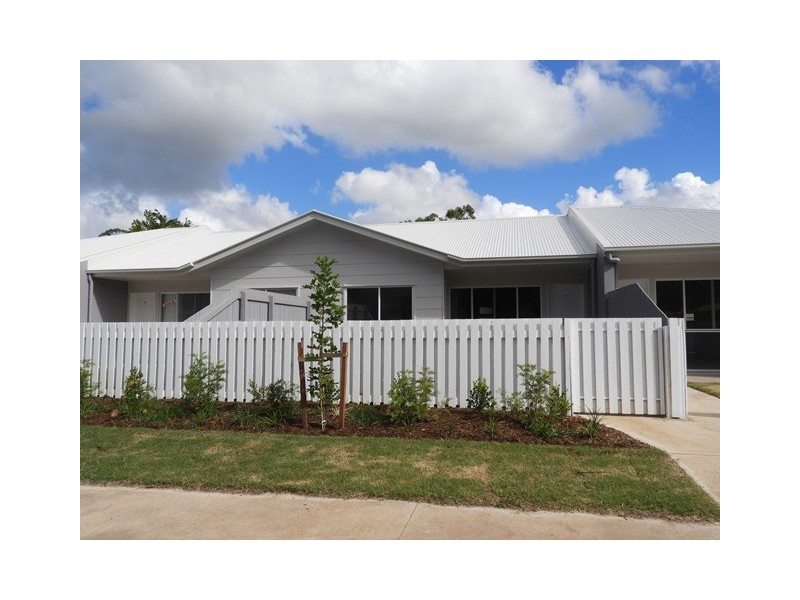 Unit 4/6 Gympie St North, Landsborough QLD 4550