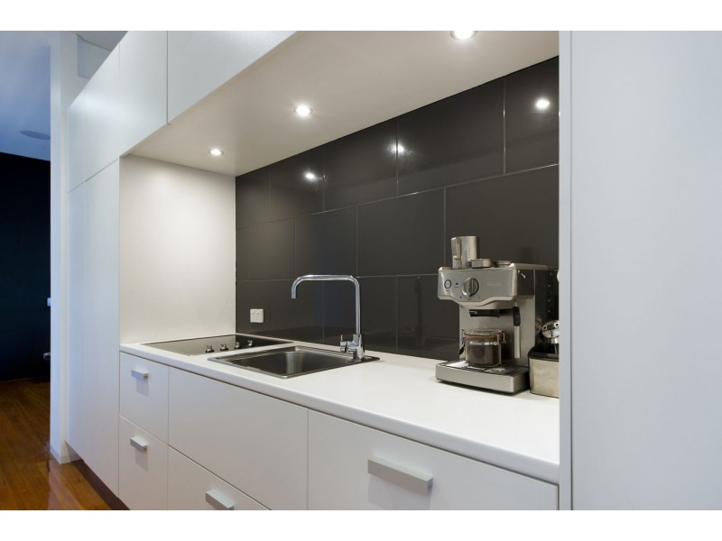 182 Glasshouse-Woodford Road, Glass House Mountains QLD 4518