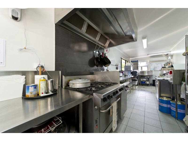 182 Glasshouse-Woodford Road, Glass House Mountains QLD 4518