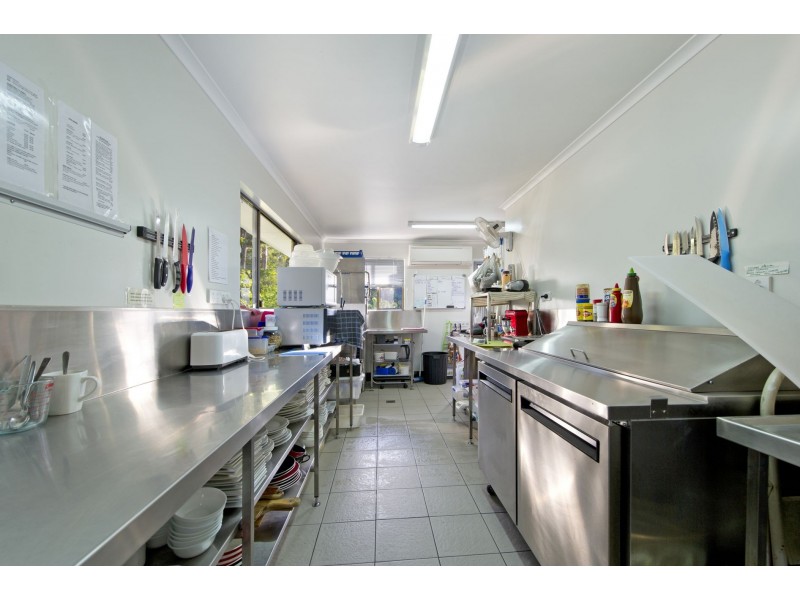 182 Glasshouse-Woodford Road, Glass House Mountains QLD 4518