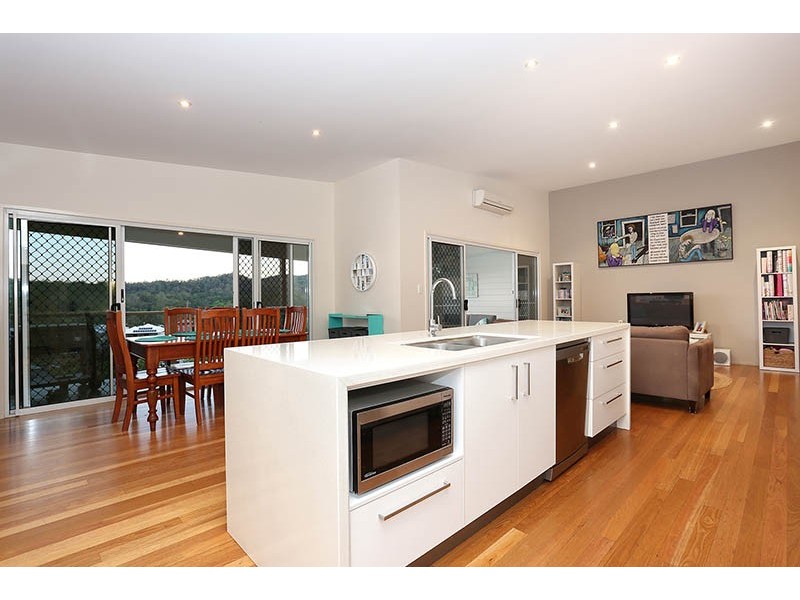 45 Brandenburg Road, Mooloolah Valley QLD 4553