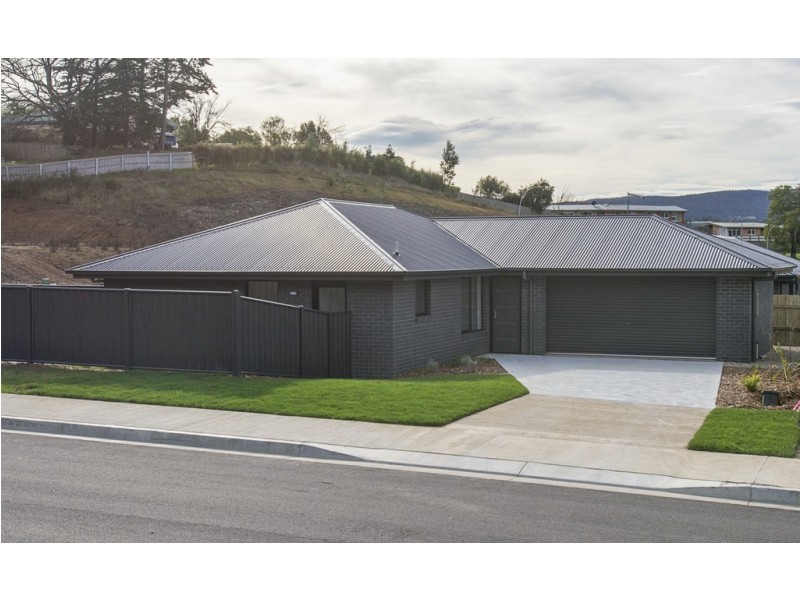 1/1 Aram Place, Newstead TAS 7250