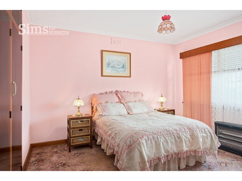 17 Leslie Street, South Launceston TAS 7249