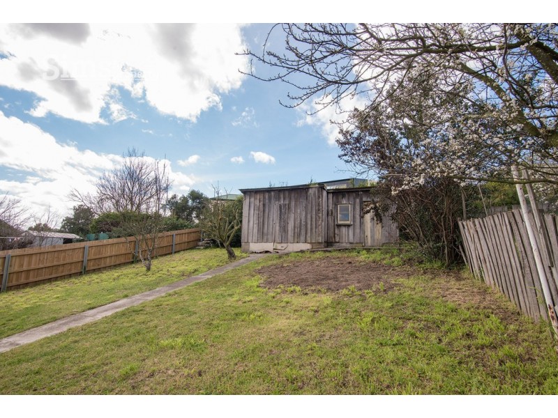 17 Leslie Street, South Launceston TAS 7249