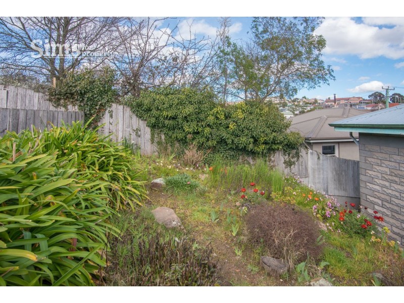 17 Leslie Street, South Launceston TAS 7249