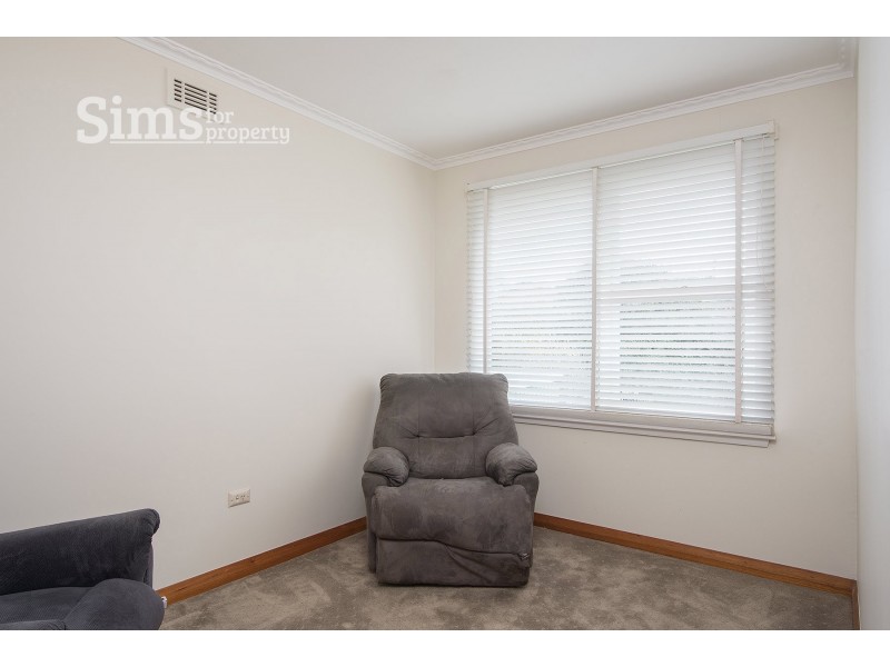 37 Paringa Avenue, Newnham TAS 7248