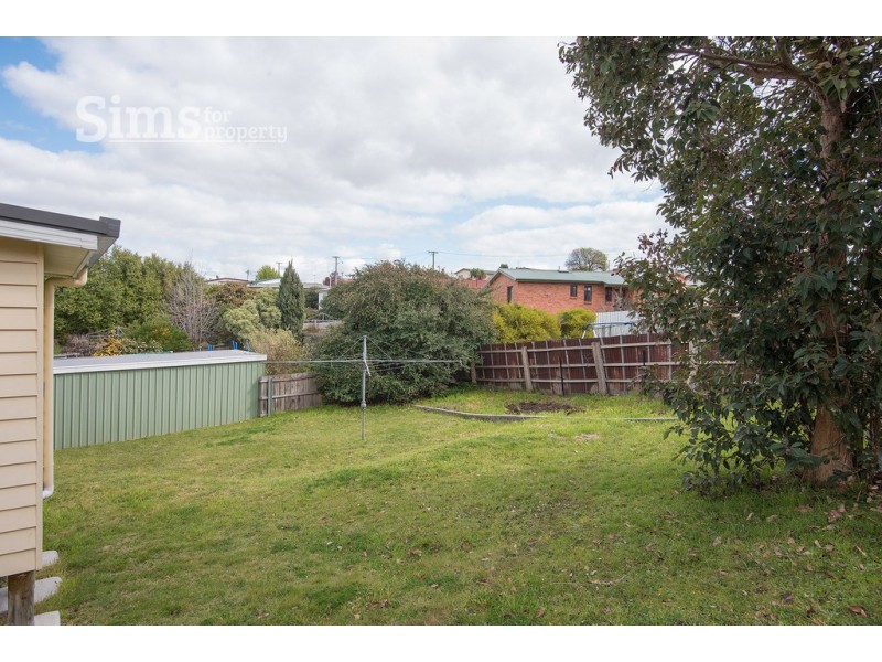 37 Paringa Avenue, Newnham TAS 7248