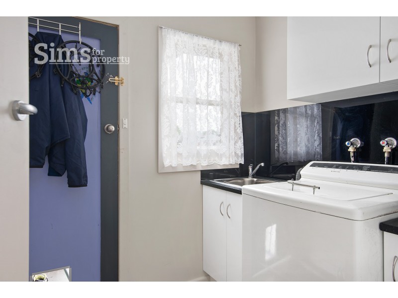 58 Tompsons Lane, Newnham TAS 7248