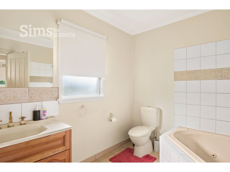 41 Tompsons Lane, Newnham TAS 7248