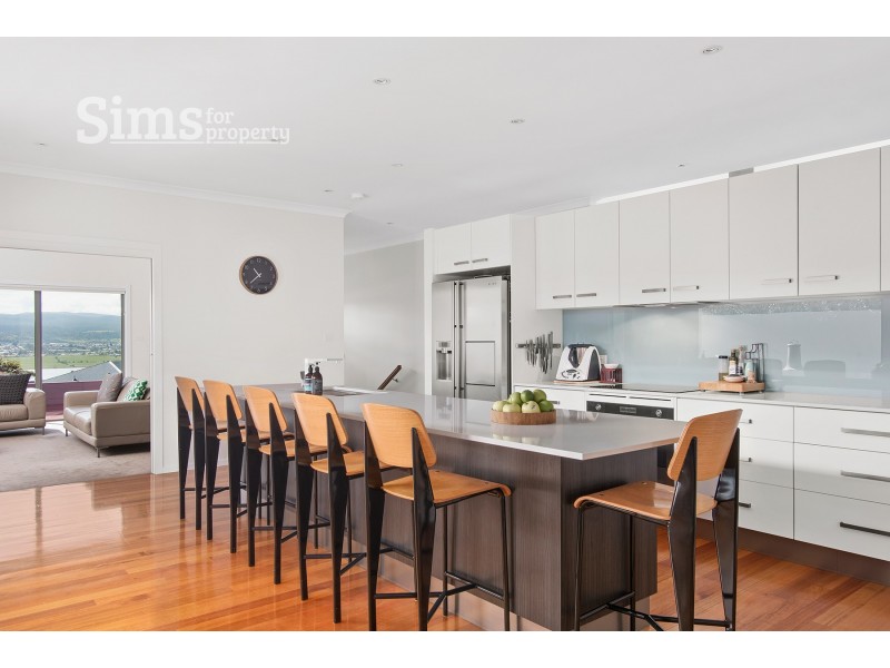 9 Bronte Court, Riverside TAS 7250