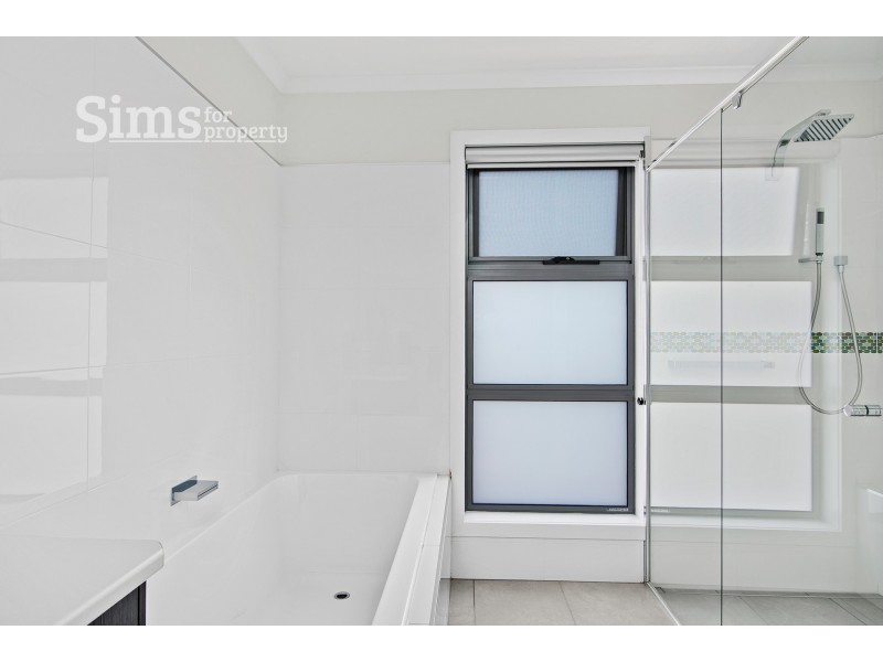 9 Bronte Court, Riverside TAS 7250