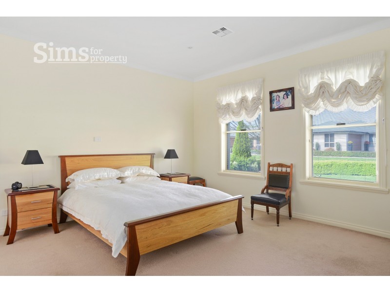 2 Phelps Place, Newstead TAS 7250