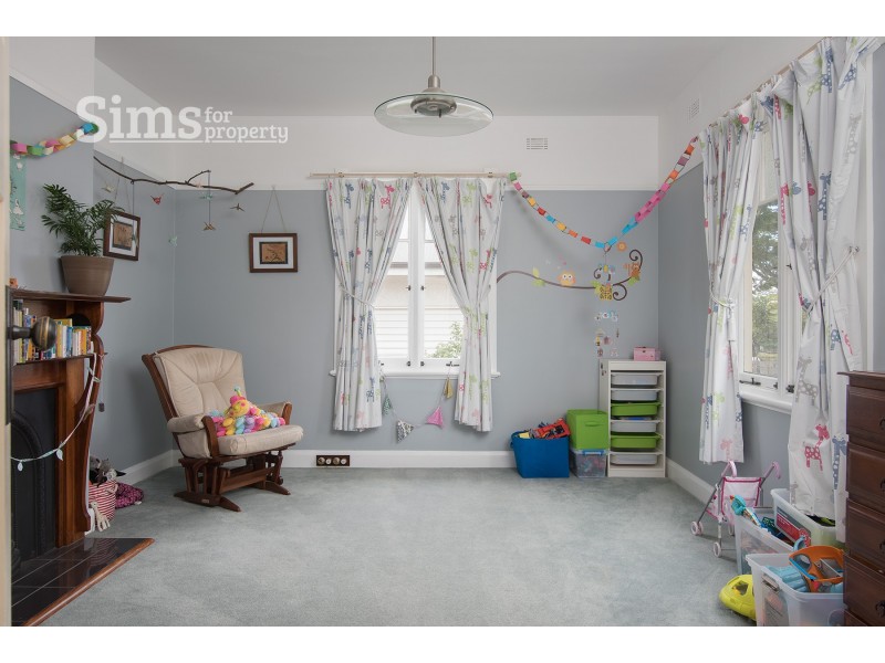 4 Belhaven Crescent, Newstead TAS 7250