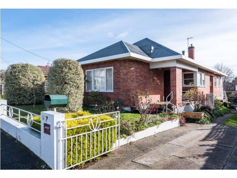7 Riverdale Grove, Newstead TAS 7250 Floorplan