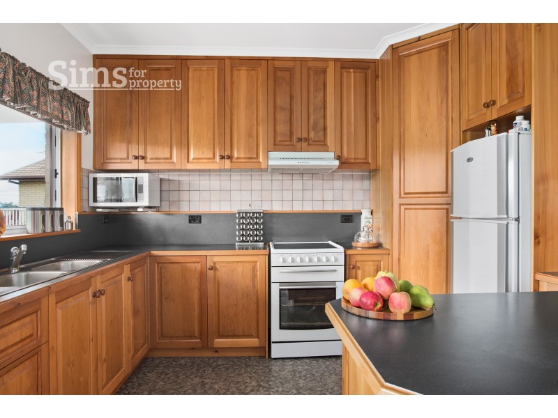 5 Riverview Road, Riverside TAS 7250