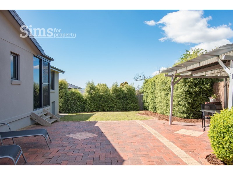 17 Henrietta Grove, West Launceston TAS 7250