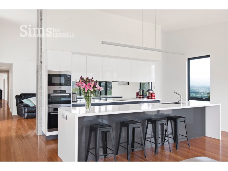 33 Escarpment Drive, St Leonards TAS 7250