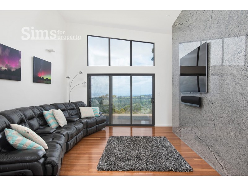 33 Escarpment Drive, St Leonards TAS 7250