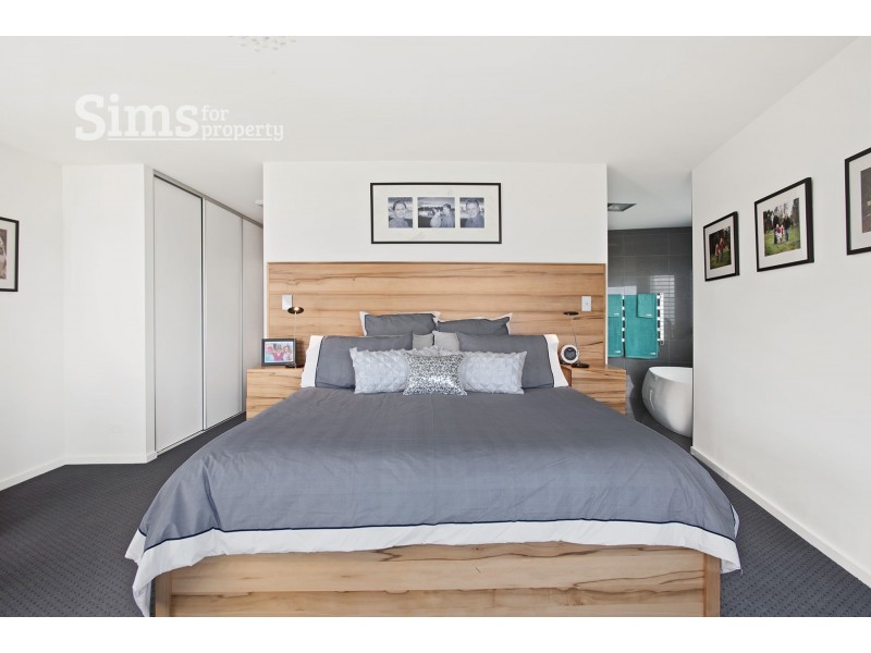 33 Escarpment Drive, St Leonards TAS 7250