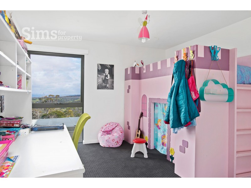 33 Escarpment Drive, St Leonards TAS 7250