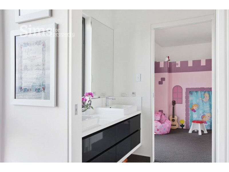 33 Escarpment Drive, St Leonards TAS 7250