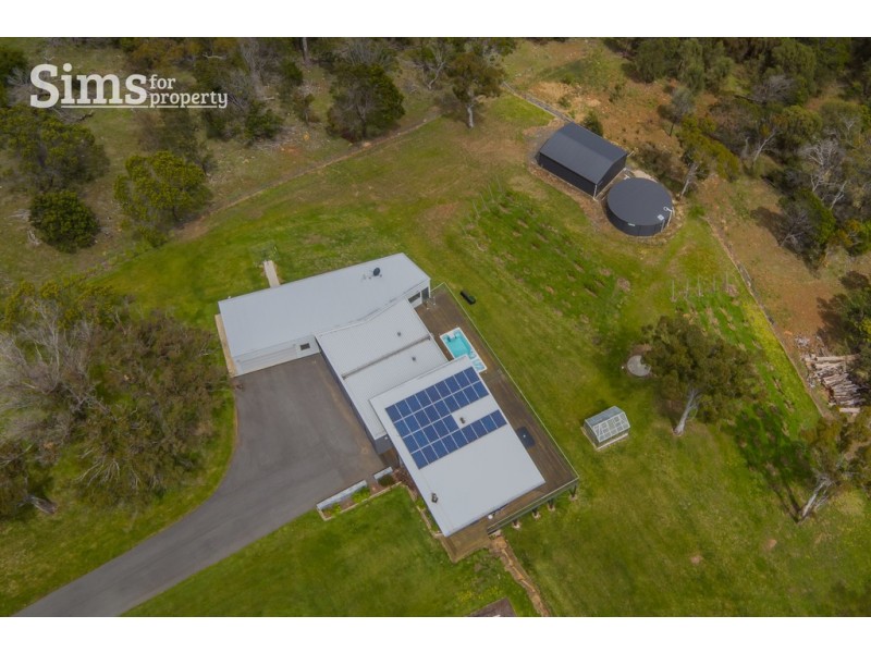 33 Escarpment Drive, St Leonards TAS 7250