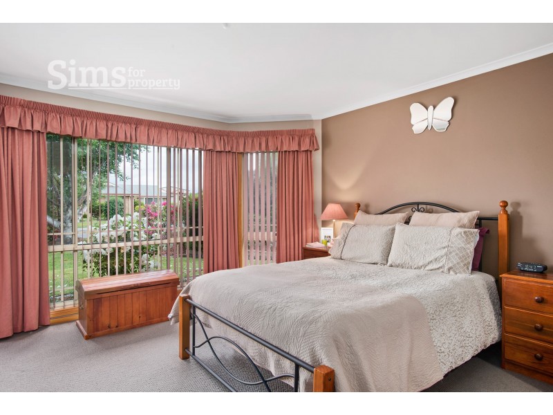 8 Wongarra Avenue, Legana TAS 7277