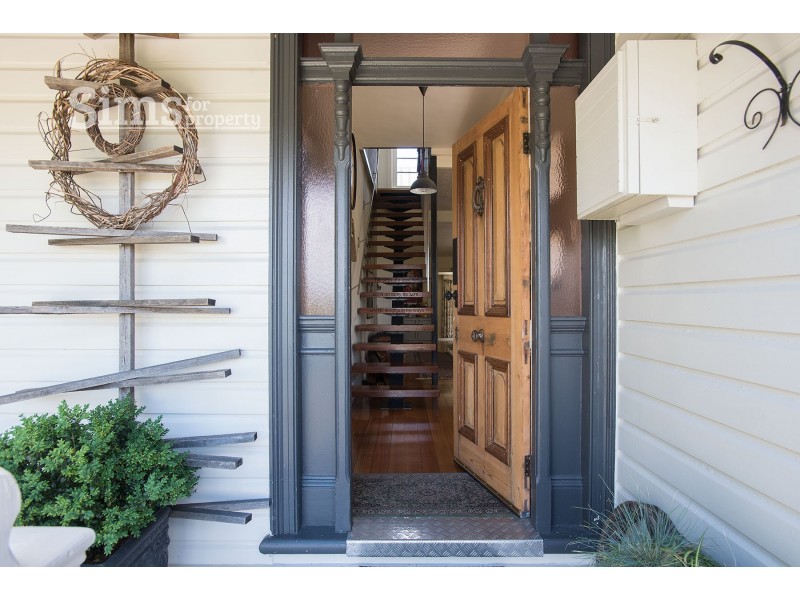 102 Station Road, Norwood TAS 7250