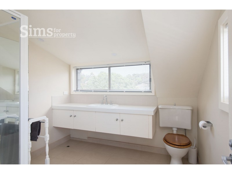 102 Station Road, Norwood TAS 7250