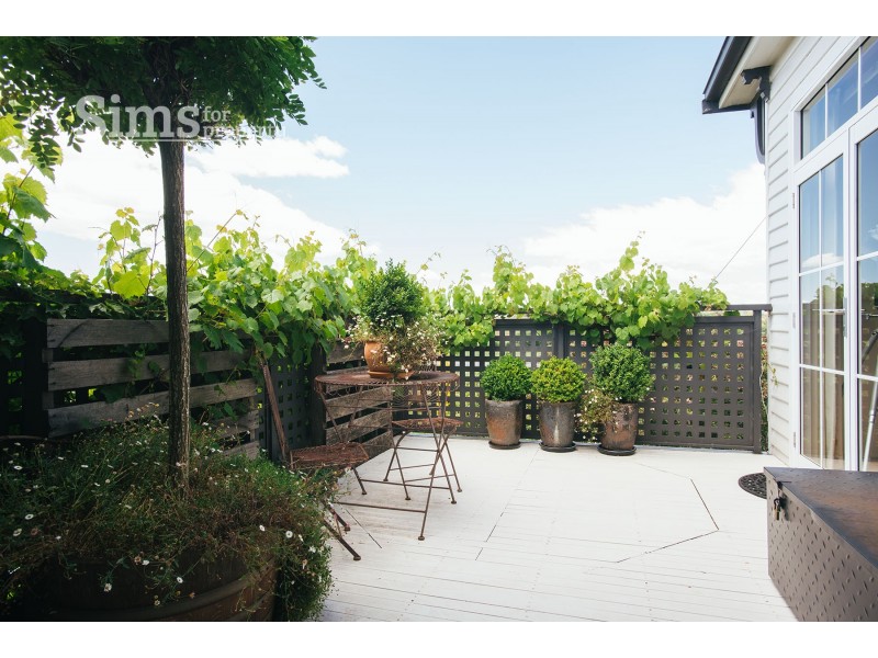 102 Station Road, Norwood TAS 7250