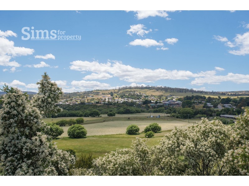 102 Station Road, Norwood TAS 7250