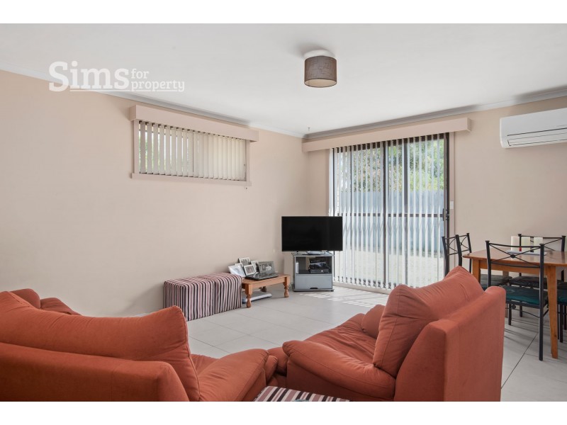 2/11 Drysdale Court, Newnham TAS 7248