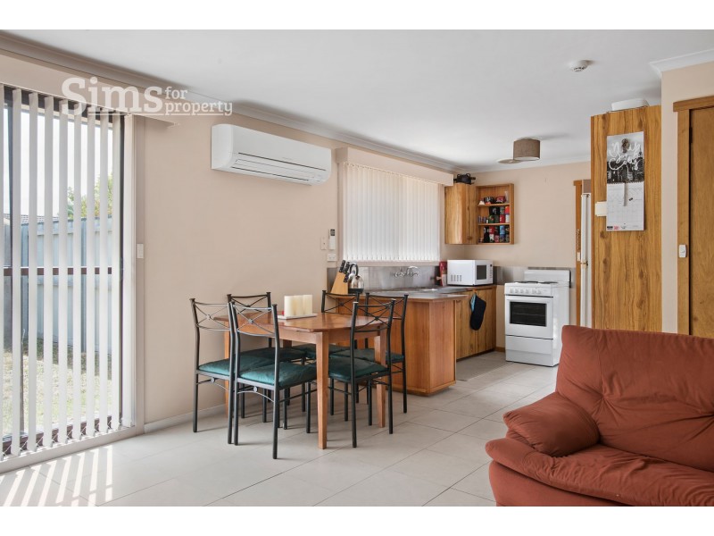 2/11 Drysdale Court, Newnham TAS 7248