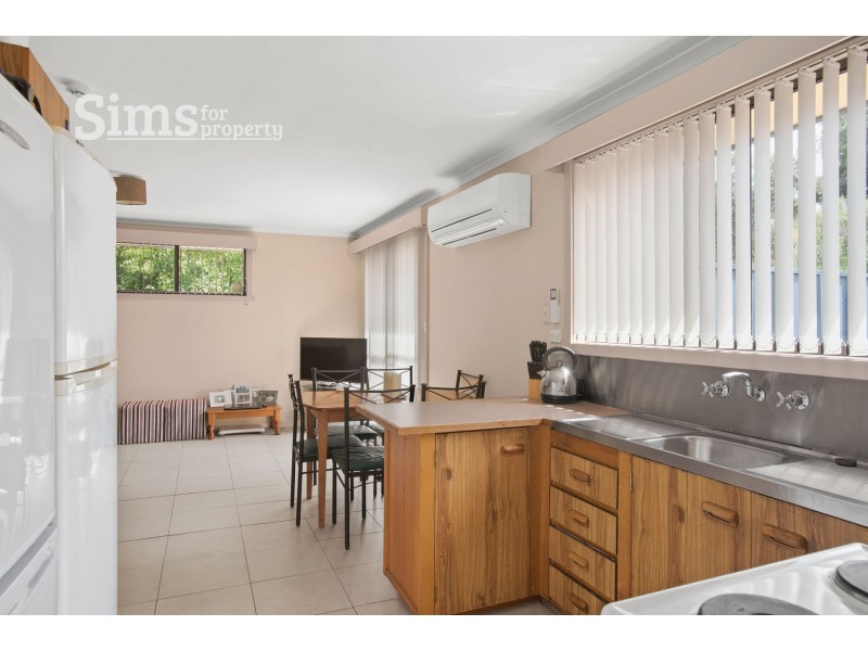 2/11 Drysdale Court, Newnham TAS 7248