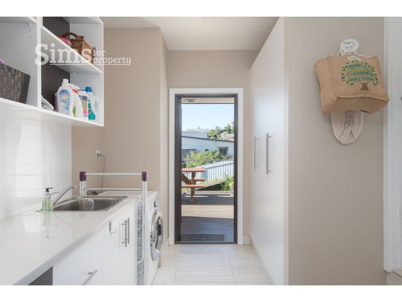 1 Hamish Court, Riverside TAS 7250