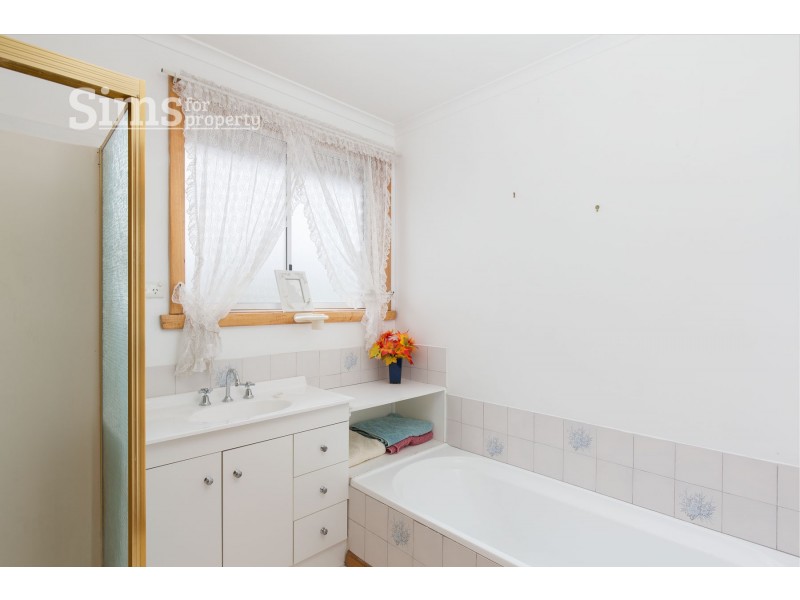 7 Sisson street, Youngtown TAS 7249