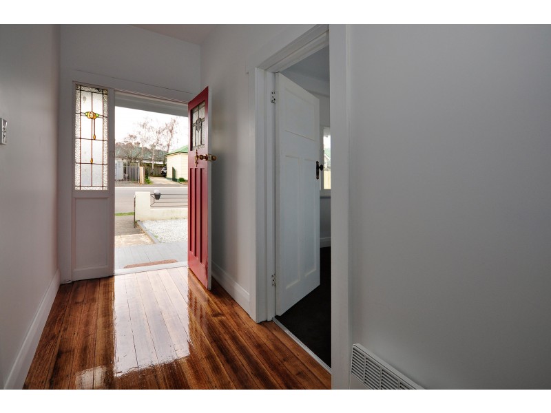 18 Innes Street, Launceston TAS 7250