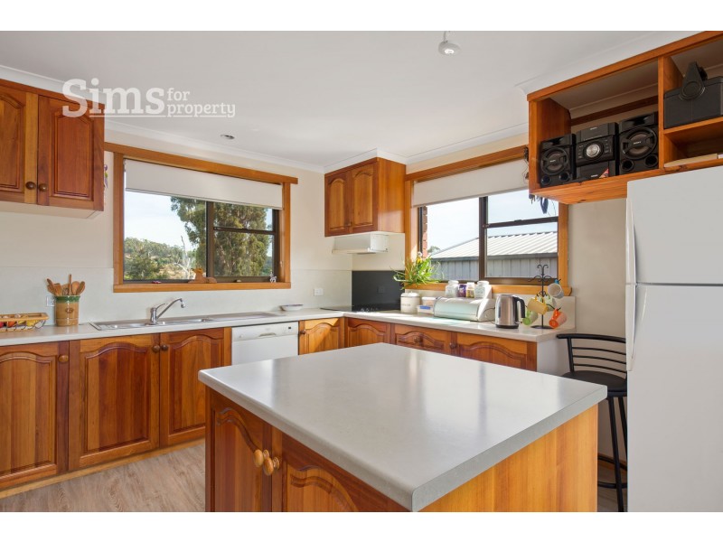 18 Far View Avenue, Riverside TAS 7250
