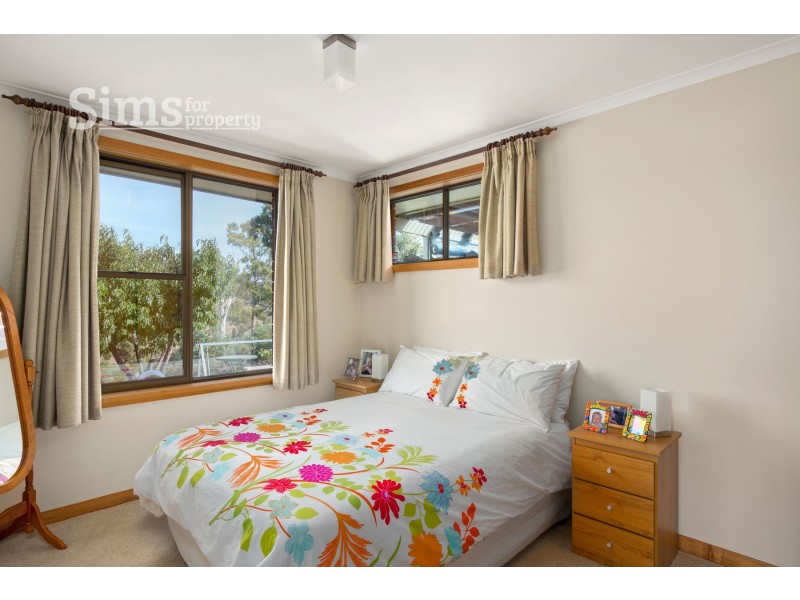 18 Far View Avenue, Riverside TAS 7250