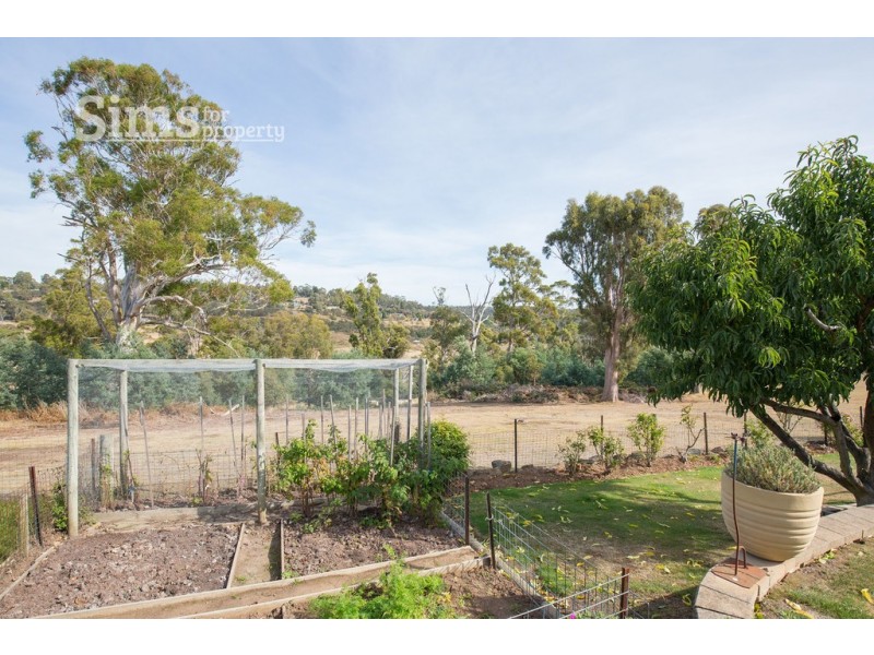 18 Far View Avenue, Riverside TAS 7250