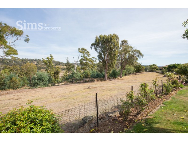 18 Far View Avenue, Riverside TAS 7250
