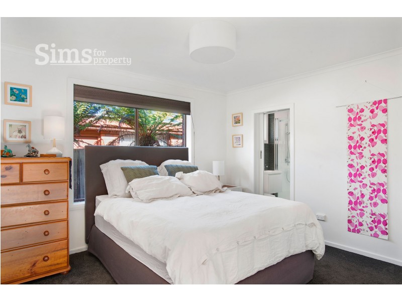 3 Ronald Place, Norwood TAS 7250